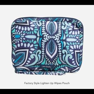 Factory Style Lighten Up Wipes Pouch Blue Island Medallion NWOT